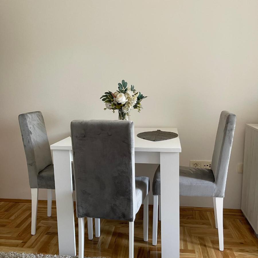 Zora Apartment Плужине Екстериор снимка