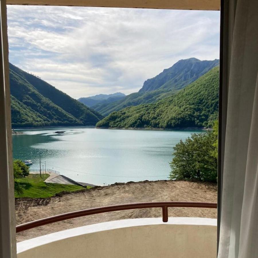 Zora Apartment Плужине Екстериор снимка