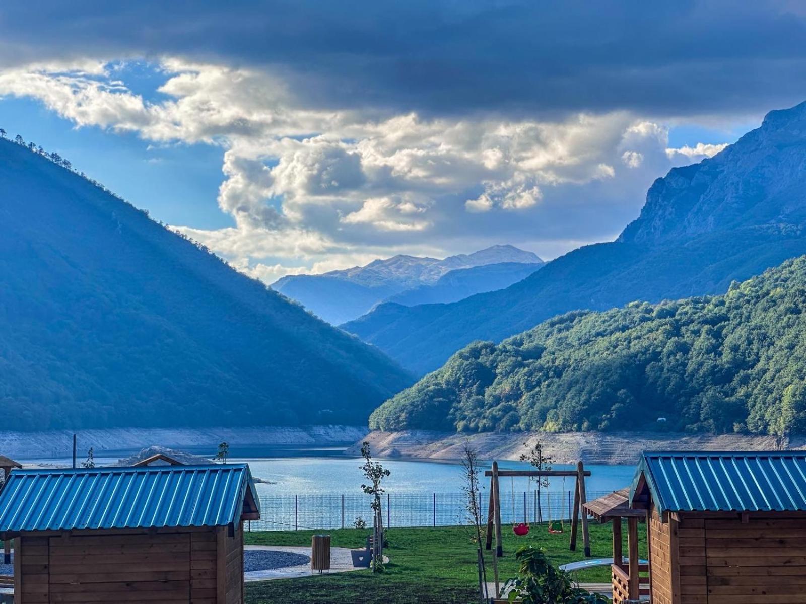 Zora Apartment Плужине Екстериор снимка